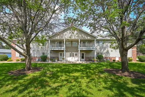 1361 Rock Run Dr #F, Crest Hill, IL 60403