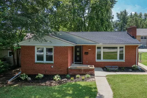 705 Dale St, Normal, IL 61761