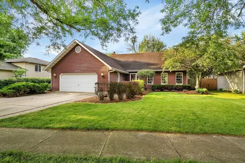 2309 Hess Dr, Crest Hill, IL 60403