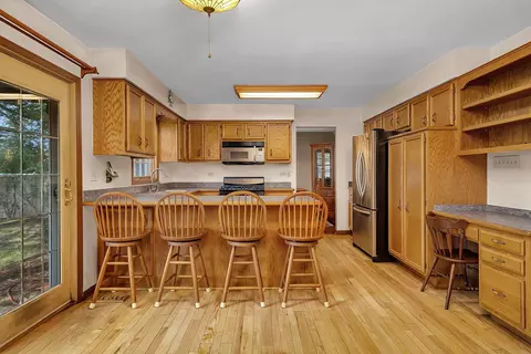2309 Hess Dr, Crest Hill, IL 60403 photo 9