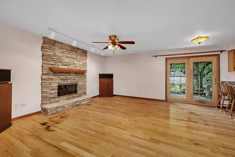 2309 Hess Dr, Crest Hill, IL 60403 photo 15
