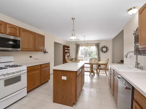 Kitchen - 4551 W Jonquil Ln, Monee, IL 60449 photo 1 of 3