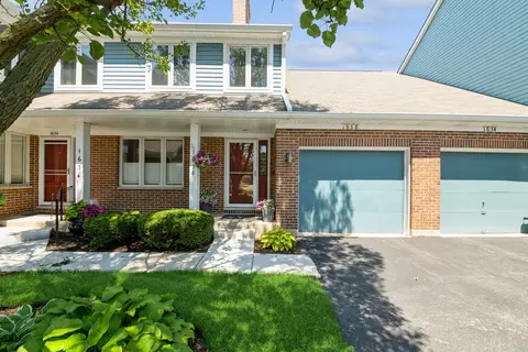 1636 E Clayton Ct #1636, Arlington Heights, IL 60004