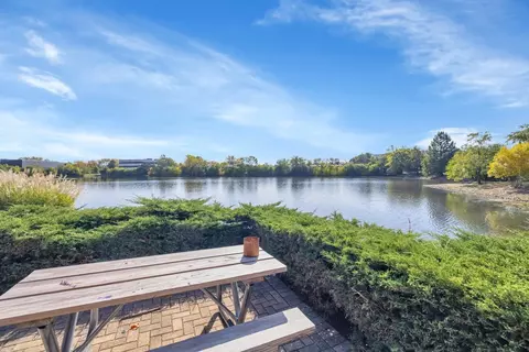 6153 Knoll Way Dr #103, Willowbrook, IL 60527 photo 32