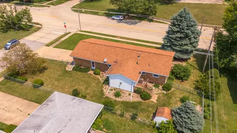1203 Beech St, Normal, IL 61761 photo 8