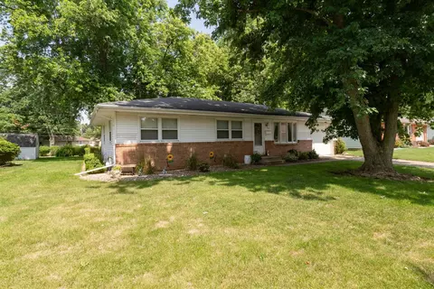 14 Ethell Pkwy, Normal, IL 61761