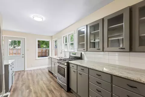 Kitchen - 467 N Spring St, Elgin, IL 60120 photo 1 of 4