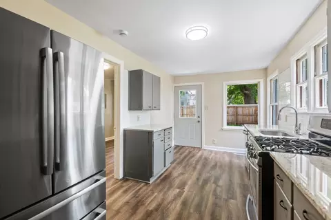 Kitchen - 467 N Spring St, Elgin, IL 60120 photo 4 of 4