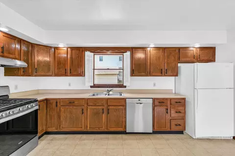 421 E Belle Ave, Rantoul, IL 61866 photo 14