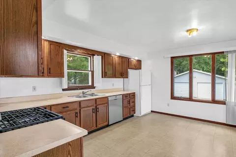 421 E Belle Ave, Rantoul, IL 61866 photo 11