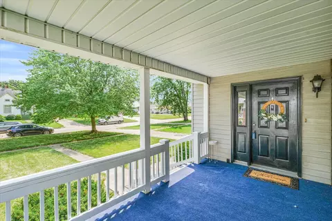 421 E Belle Ave, Rantoul, IL 61866 photo 5