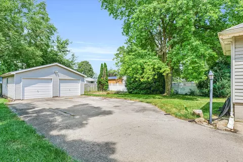 421 E Belle Ave, Rantoul, IL 61866 photo 38