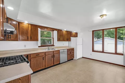 421 E Belle Ave, Rantoul, IL 61866 photo 12