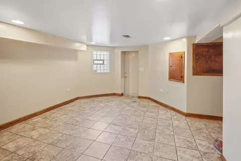 Living - 7041 S Carpenter St, Chicago, IL 60621 photo 3 of 3