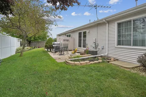 Exterior - 5826 Roosevelt St, Monee, IL 60449 photo 2 of 3