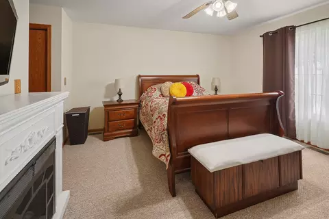 Bedroom - 5826 Roosevelt St, Monee, IL 60449 photo 2 of 2