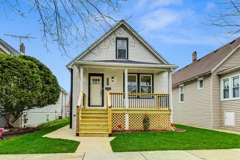 4623 N Kedvale Ave, Chicago, IL 60630