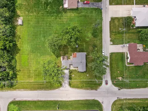 View/Area - 22710 State St, Steger, IL 60475 photo 4 of 6