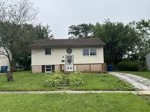2422 222nd St, Sauk Village, IL 60411