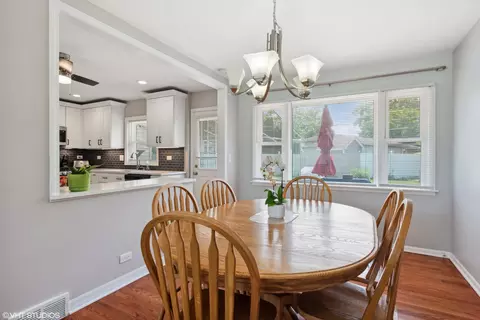 Dining - 205 Dulles Rd, Des Plaines, IL 60016 photo 1 of 2