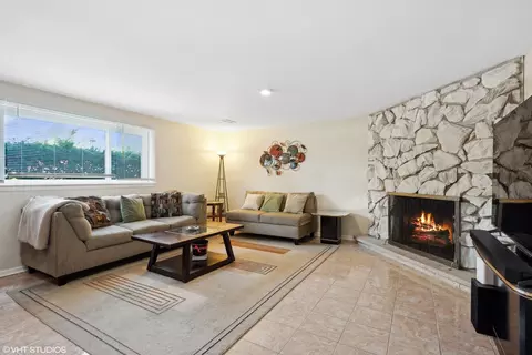 Living - 205 Dulles Rd, Des Plaines, IL 60016 photo 2 of 2
