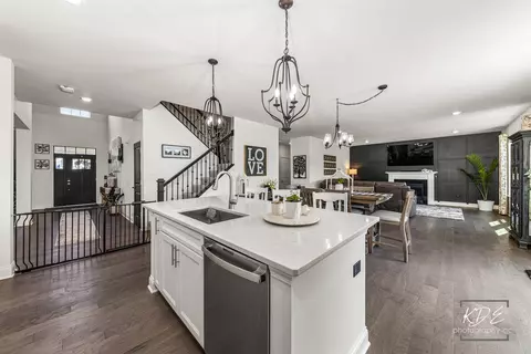 16008 S Selfridge Cir, Plainfield, IL 60586 photo 7