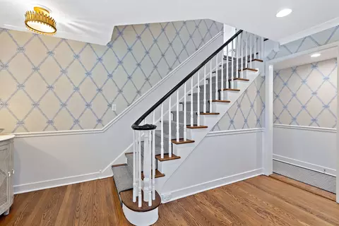 Entry Way - 1101 Golfview Rd, Glenview, IL 60025 photo 1 of 2