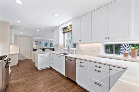 Kitchen - 1101 Golfview Rd, Glenview, IL 60025 photo 1 of 5