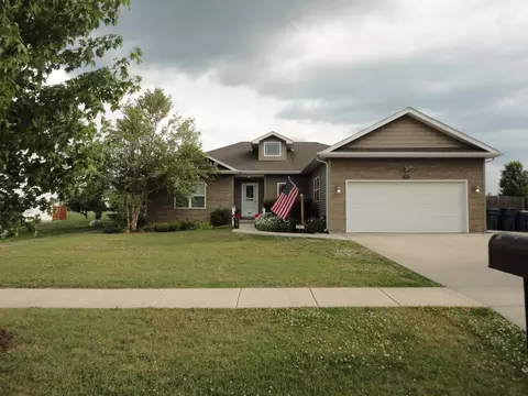 1811 Sunset Ln, Morris, IL 60450
