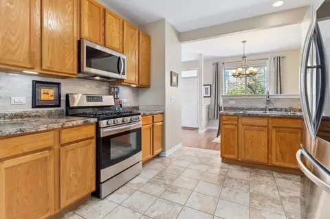 Kitchen - 810 County Line Rd, Aurora, IL 60502 photo 2 of 2