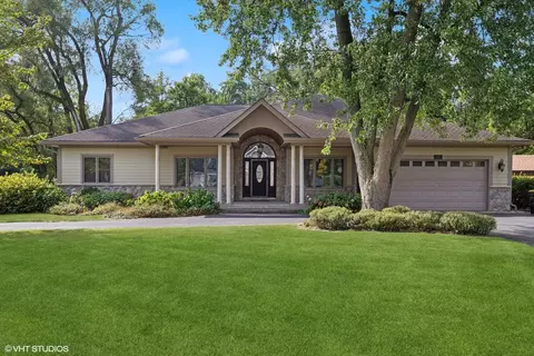 111 E Clarendon St, Prospect Heights, IL 60070