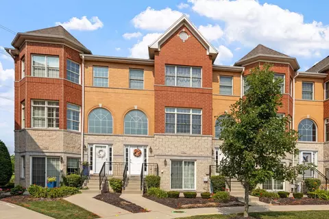 17942 Fountain Cir, Orland Park, IL 60467