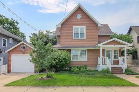 118 N Ellis Ave, Wheaton, IL 60187