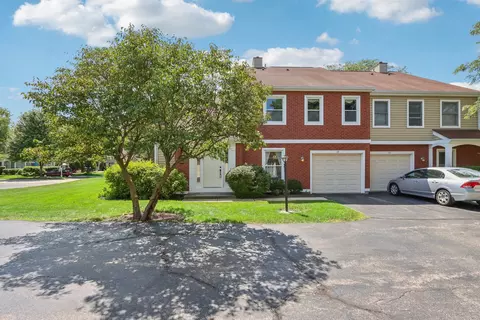 45 S Stonington Dr, Palatine, IL 60074