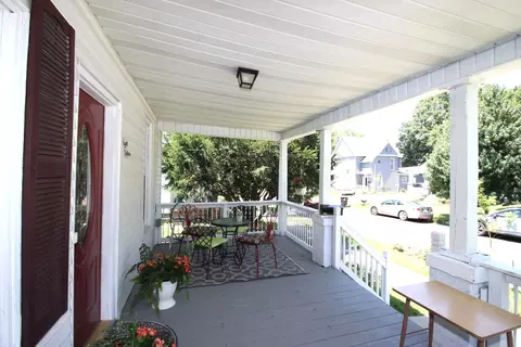 Exterior - 815 E Monroe St, Bloomington, IL 61701 photo 3 of 7