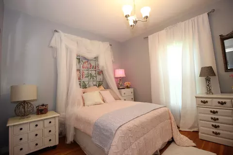 Bedroom - 815 E Monroe St, Bloomington, IL 61701 photo 3 of 3