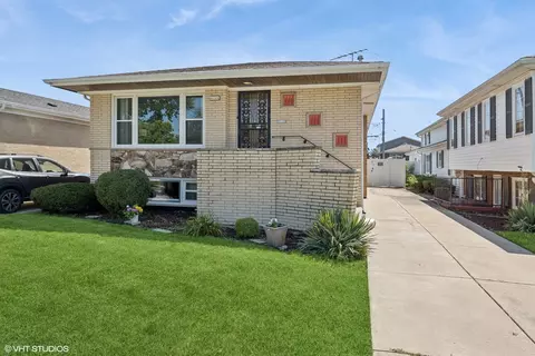 8353 S Kolin Ave, Chicago, IL 60652