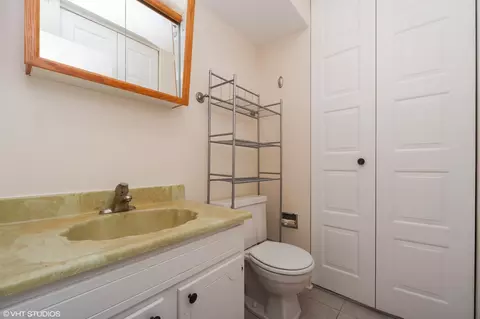 Bath - 563 Fairway View Dr #2F, Wheeling, IL 60090 photo 1 of 2
