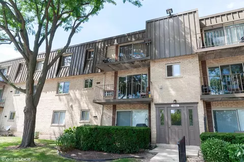 563 Fairway View Dr #2F, Wheeling, IL 60090