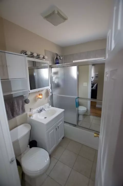 Bath - 5307 S 73rd Ct, Summit, IL 60501 photo 2 of 2