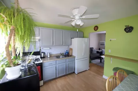 Kitchen - 5307 S 73rd Ct, Summit, IL 60501 photo 4 of 4