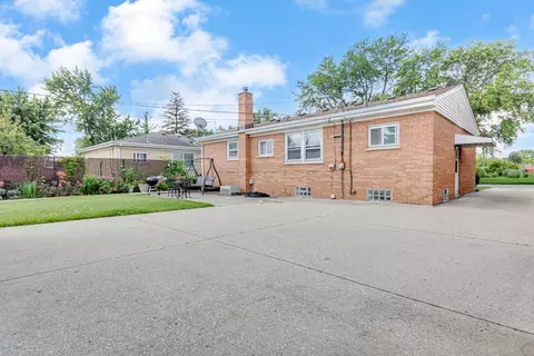 2531 Peter Rd, Des Plaines, IL 60018 photo 19
