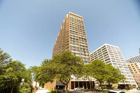4170 N Marine Dr #17M, Chicago, IL 60613