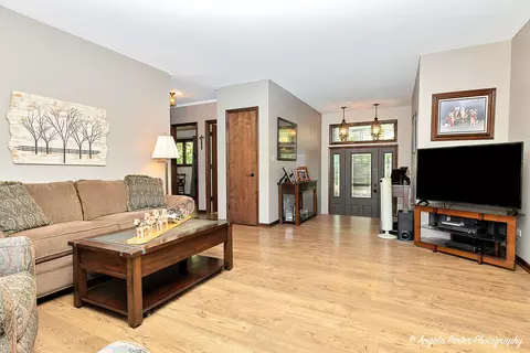 13703 Obrien Rd, Hebron, IL 60034 photo 8