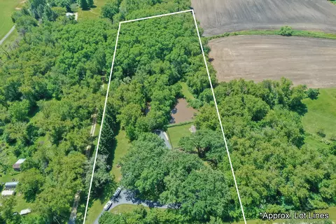 13703 Obrien Rd, Hebron, IL 60034 photo 3