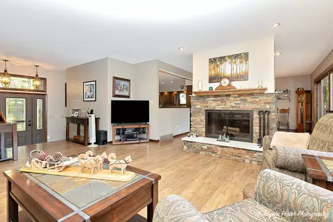 13703 Obrien Rd, Hebron, IL 60034 photo 9