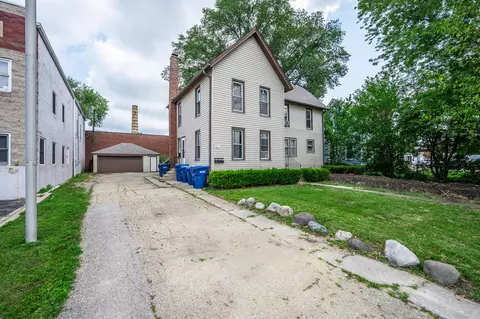 825 E Lincoln Hwy, Dekalb, IL 60115