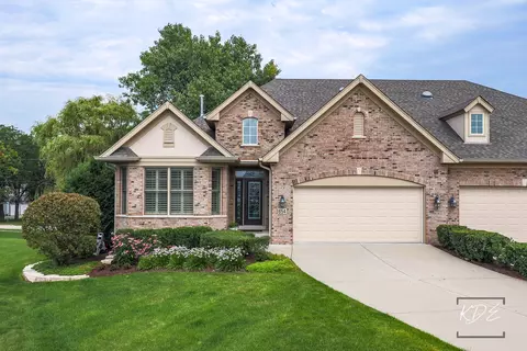 654 Woodglen Ct, Lemont, IL 60439