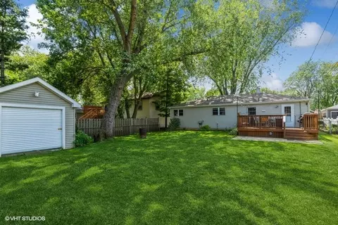 Exterior - 606 S Broadway St, Mchenry, IL 60050 photo 3 of 4