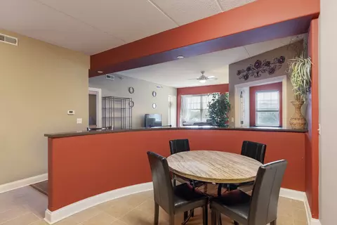 Dining - 1 Itasca Pl #411, Itasca, IL 60143 photo 1 of 1